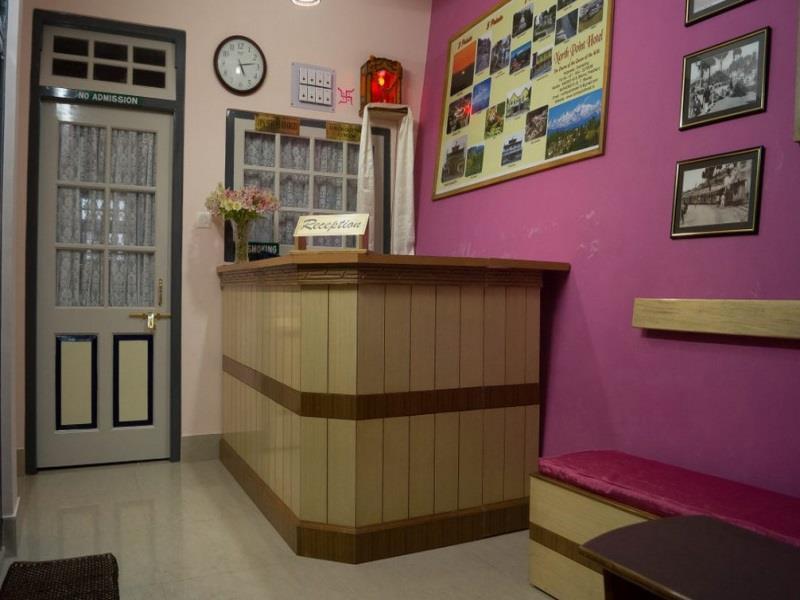 North Point Hotel Darjeeling  Exterior photo
